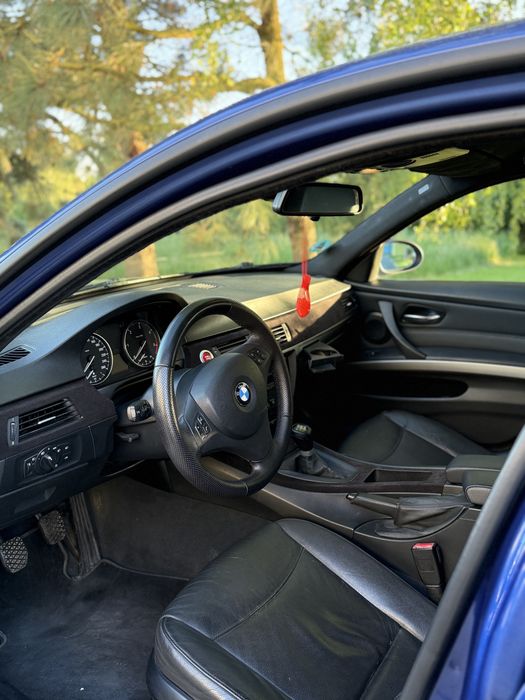 BMW E91 318d 2008r.