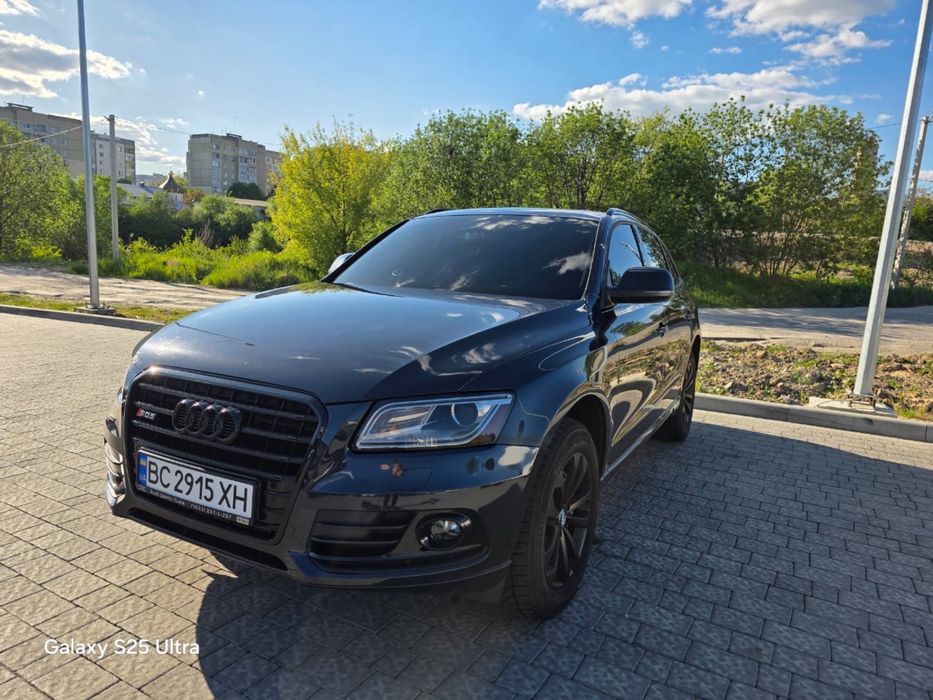 Продам сімейне авто Audi q5 2013