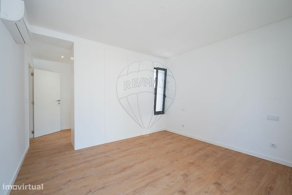 Apartamento T4 para venda