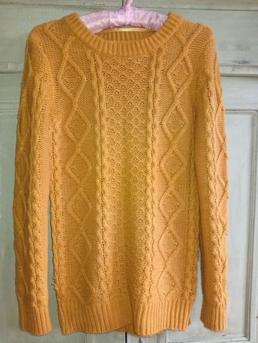 Sweter z warkoczami marki Atmosphere