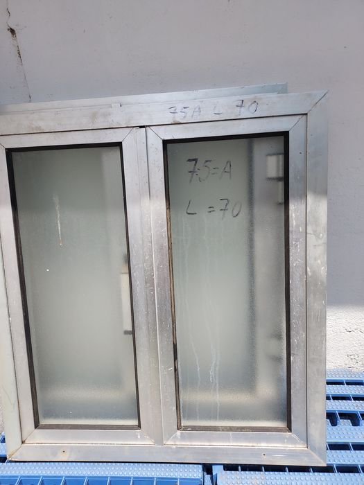 Batoneira nova, janelas semi novas com as medidas
