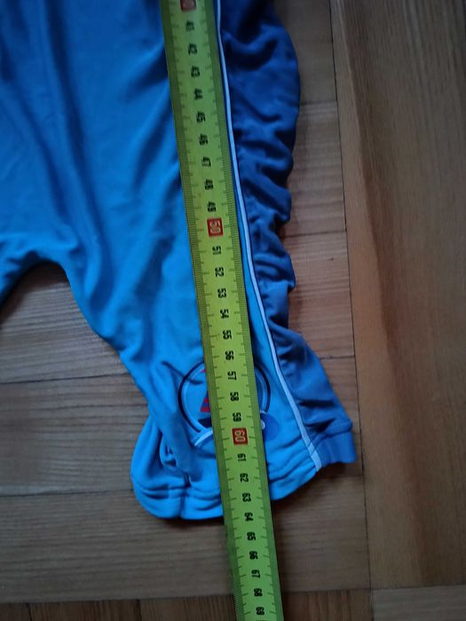 Strój, kombinezon do pływania