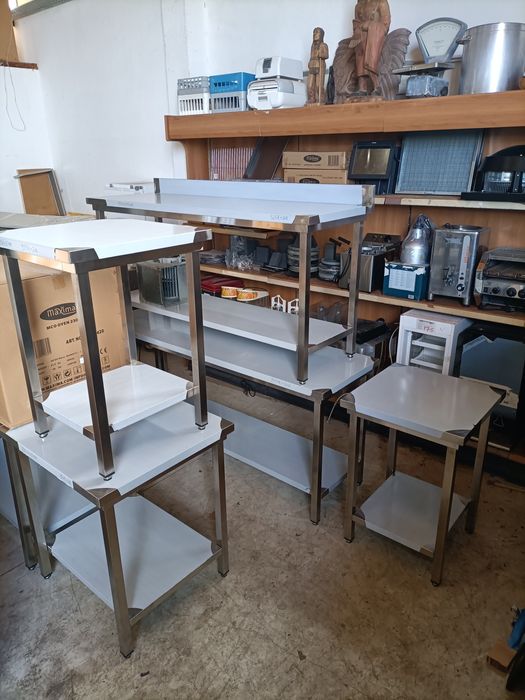 HM Frio - Bancadas de inox , novos , á medida