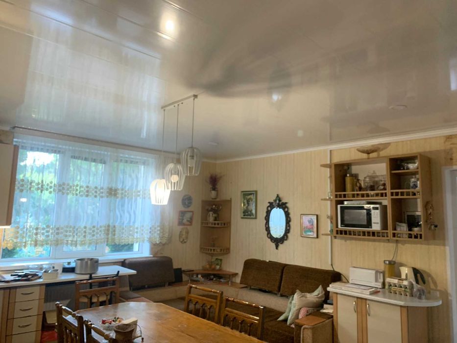 Продам хороший дом для большой дружной семьи  метро Киевская