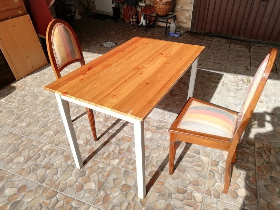 Mesa cozinha e 2 Cadeiras