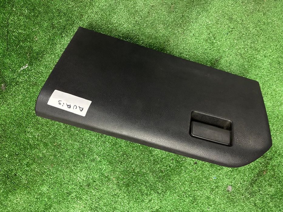 Porta Luvas Toyota Auris