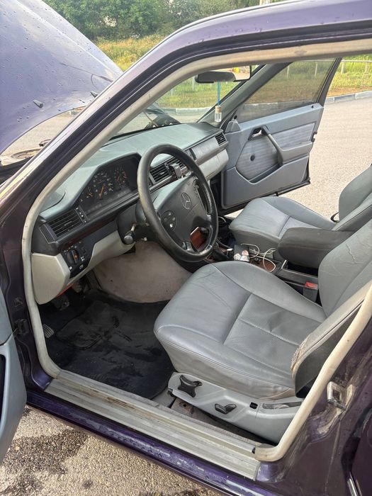 Mercedes 124 e200 г/б