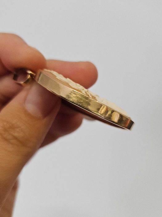 Zawieszka złota KAMEA 585P