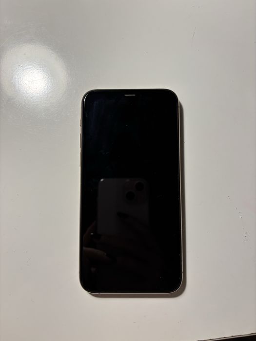 vendo iphone 11 pro dourado