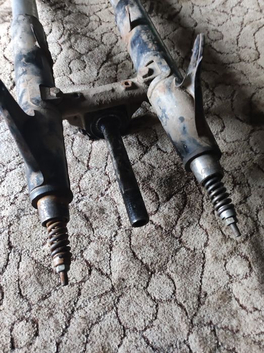 Передня вилка  Мт  Дніпро