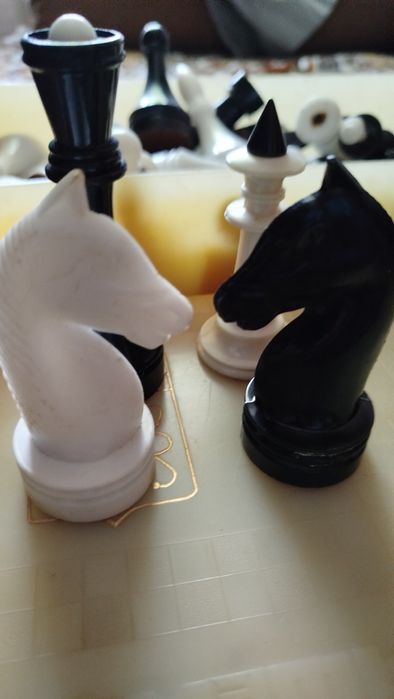 Шахматы в коробке