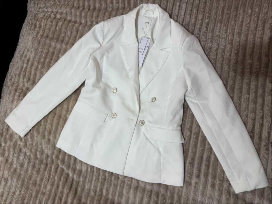 Піджак білий новий