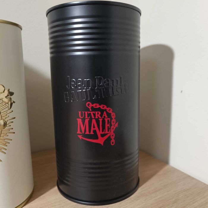 Pudełko + 3 puszki po perfumach Jean Paul Gaultier - stan bdb (puste)