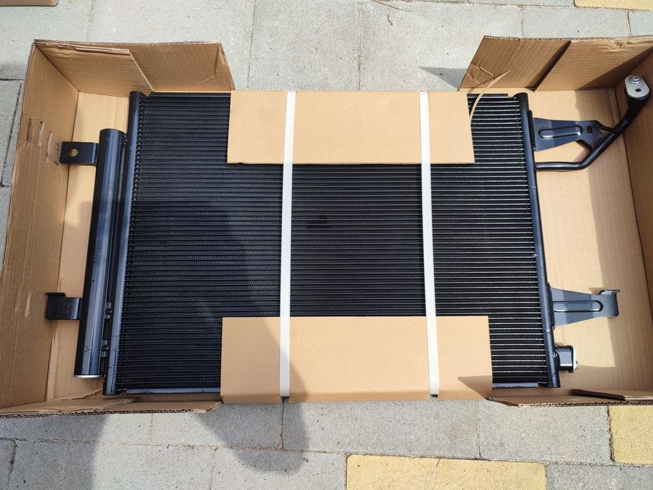 Радіатор основний і кондюка мітсубісі кольт та смарт фор фор