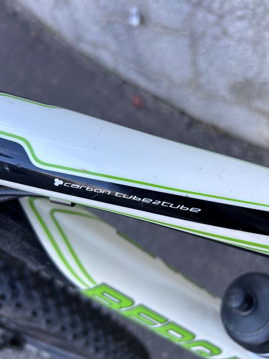 Bicicleta Bergamont em carbono