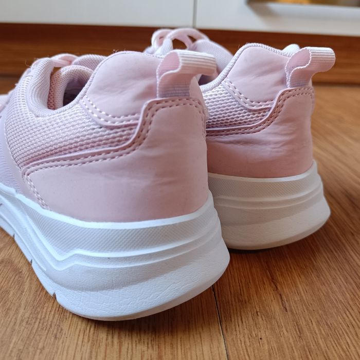 Adidasy Vty 38 różowe (biała podeszwa)