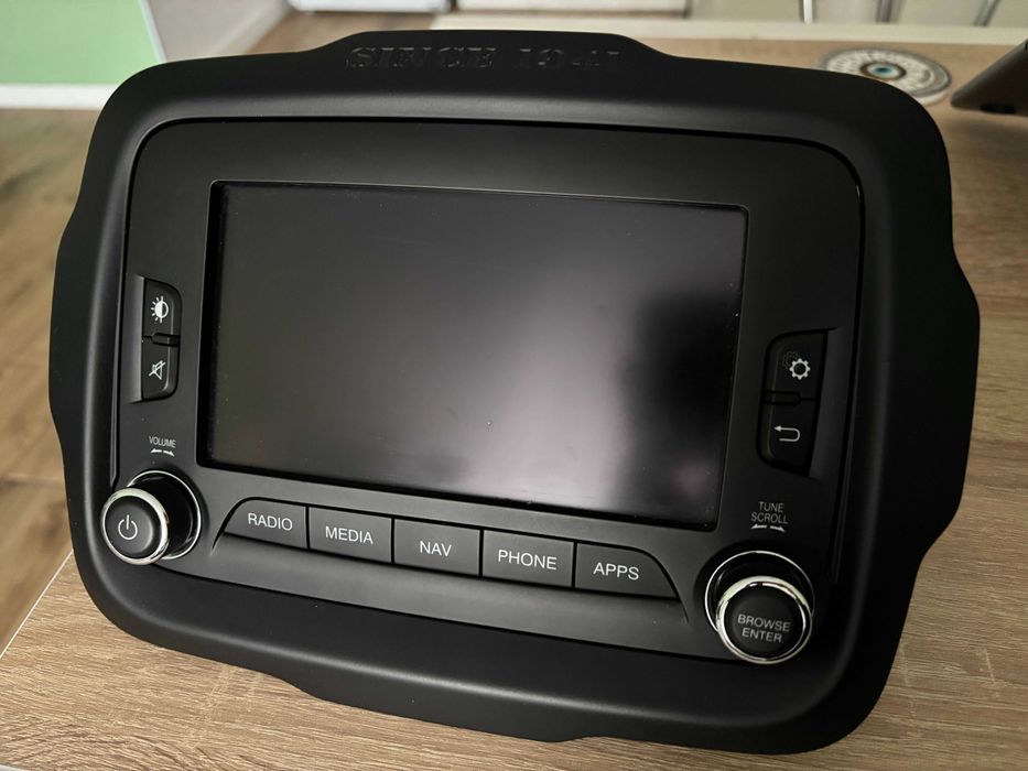 Uconnect 6.5 jeep renegade автомагнітола