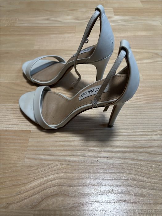 Sandały na szpilce Steve Madden