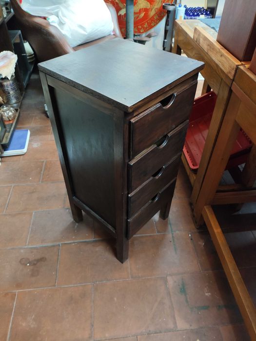 Mesa de cabeceira apoio