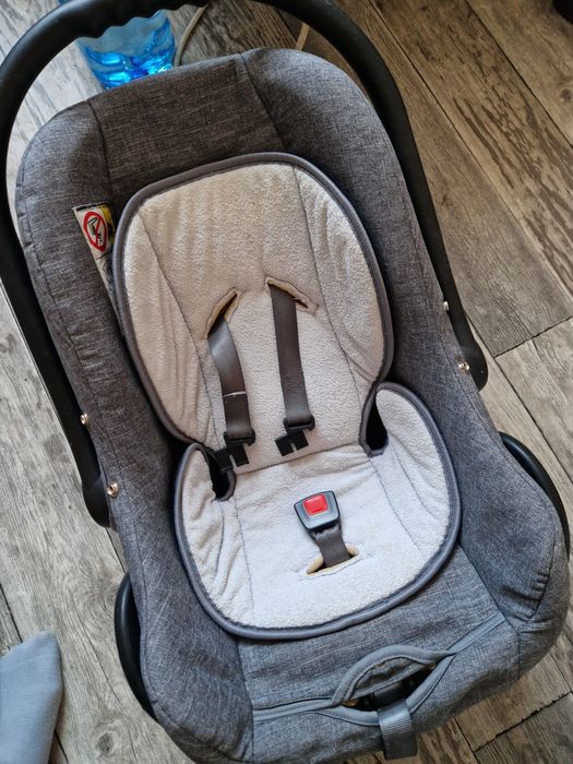 Nosidełko do samochodów