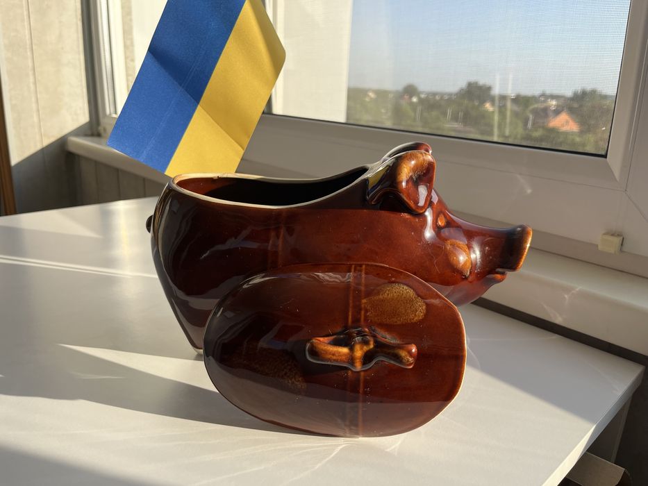 Керамічна свинка для запікання