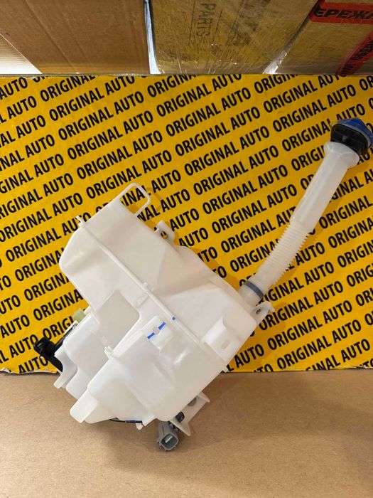 Бачок склоомивача Mazda CX-30 USA Новий. Оригінал