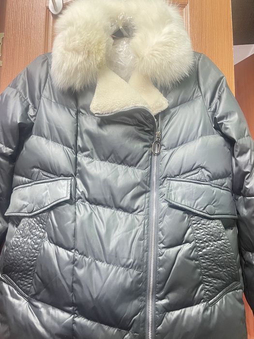 Зимовий пуховик