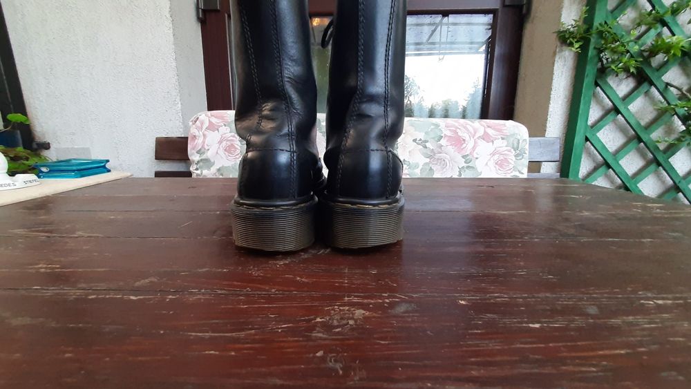 Dr Martens glany z blachą r. 38