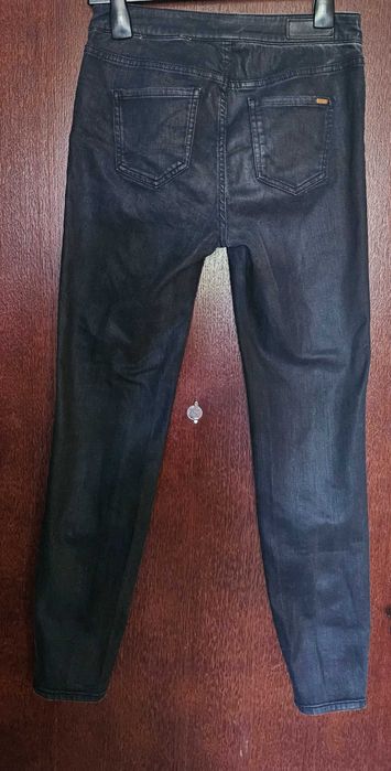 Jeggingsy Armani Exchange rozmiar S/M (28)