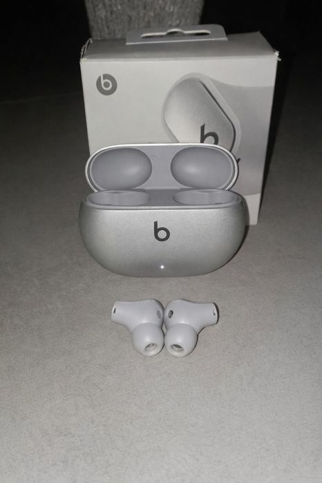 Beats Studio Buds + Cinza  Como Novos
