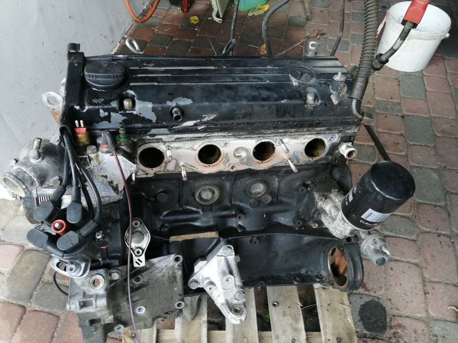 Silnik Mercedes W124 w201 m102 2,3 benzyna