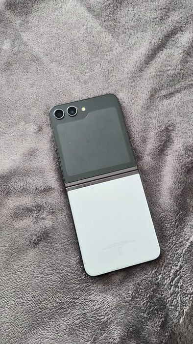 Telemóvel Samsung Z Flip 5 512gb + Galaxy Watch 6 Bt