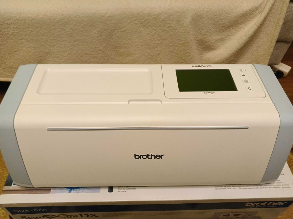 Ploter, Wycinarka do naklejek Brother SDX100 Scan N Cut