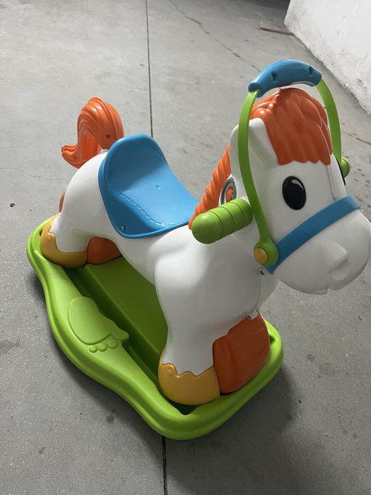Cavalo de brincar Pony Feber (Famosa)