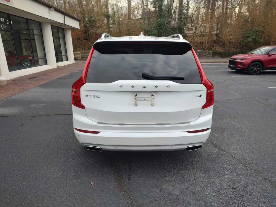 Volvo XC90 T6 Momentum      2019