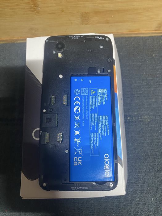 ALCATEL 1 COMO NOVO 16gb 2 cartoes