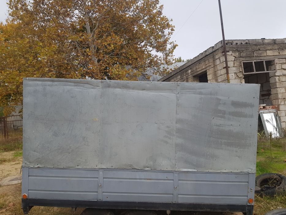 Причеп Електрика працює, світло справне.