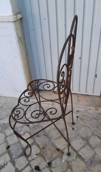 Cadeira em ferro