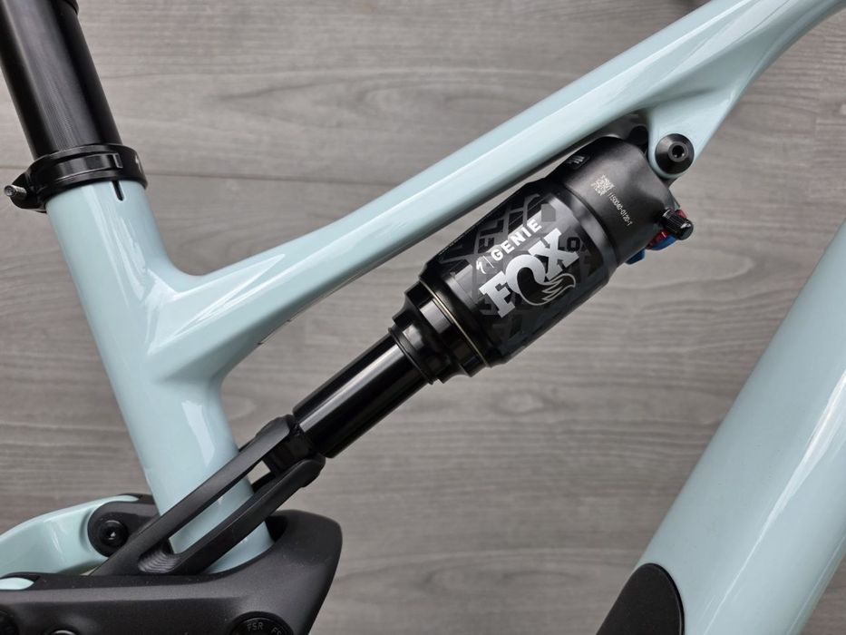 Новий Specialized Stumpjumper 15 Comp Carbon (2025)