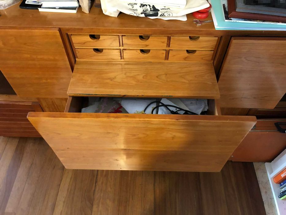 Armário Biblioteca/Secretária Espetacular