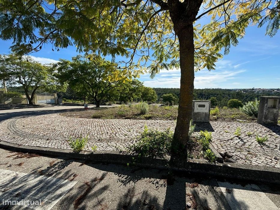 Lote de terreno  para  construção de Moradia Geminada