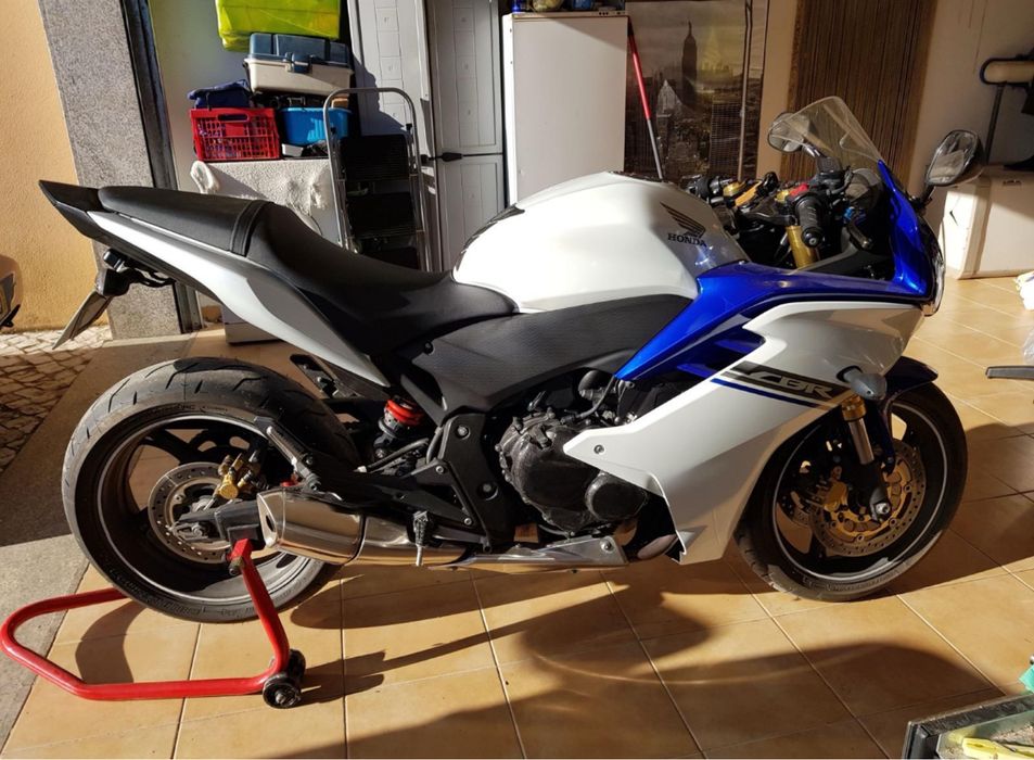 Honda CBR600F 2011
