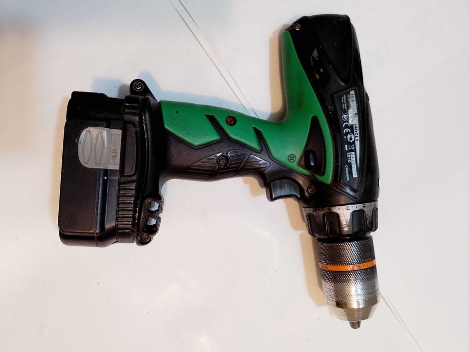 Wiertarko wkrętarka Hitachi z udarem