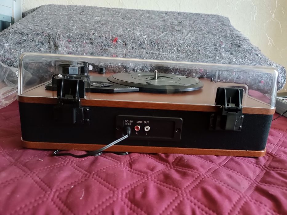 Програвач вінілу VOSTERIO B-660, BT, FM, SD, USB, AUX