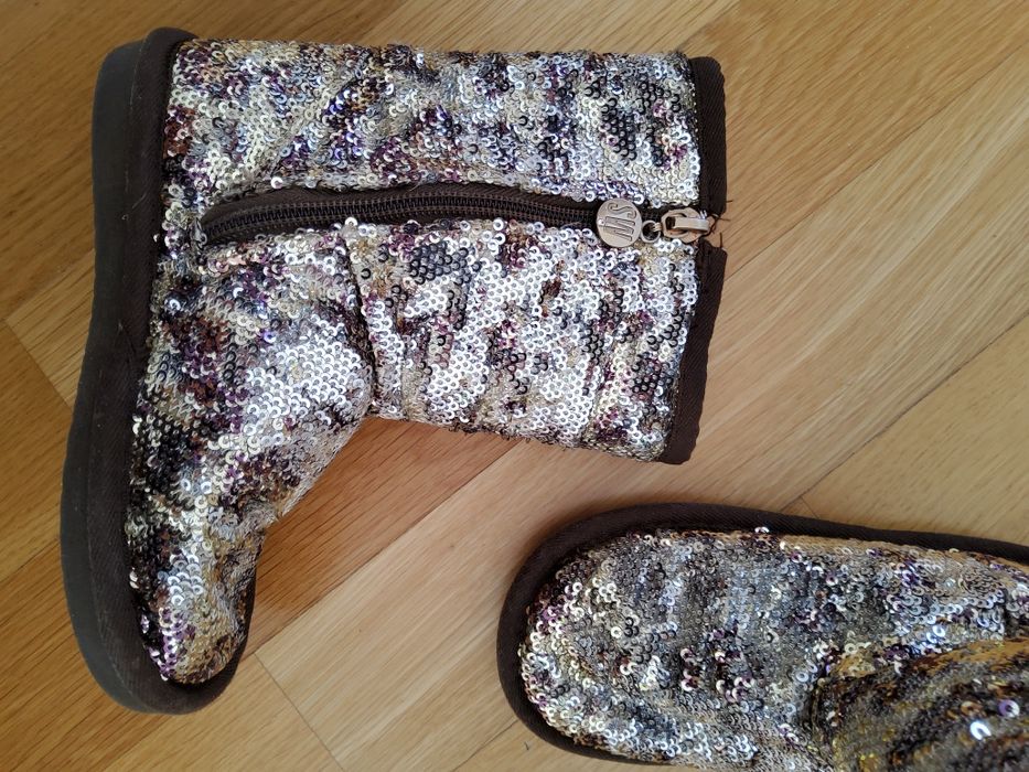 Kozaki/ botki całe w złotych cekinach Stuart Weitzman