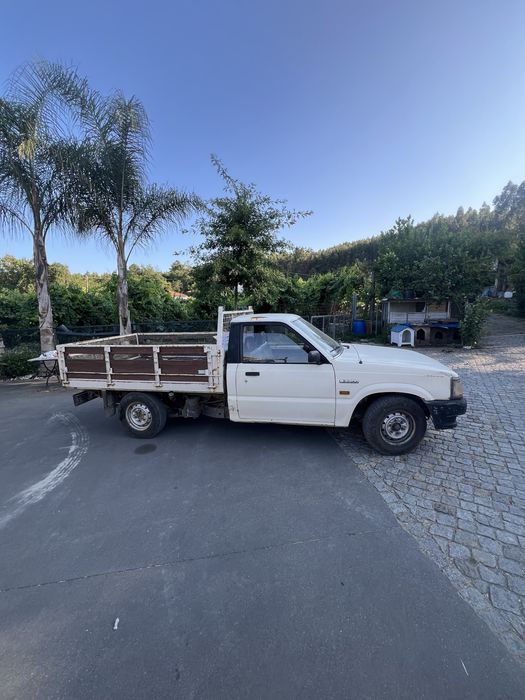 Vendo carrinha de trabalhdo Mazda b220