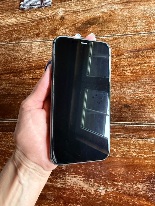 Iphon 11 w super stanie