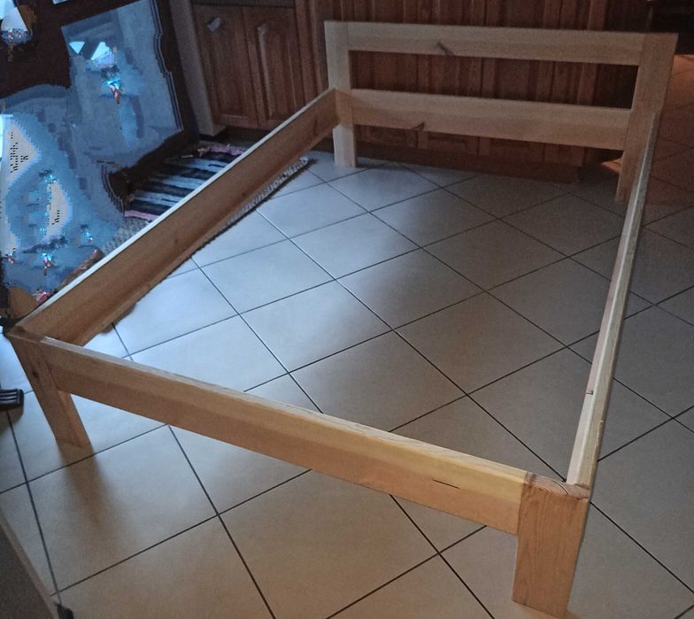 Łóżko z drewna sosnowego handmade 160x200 bez stelaża