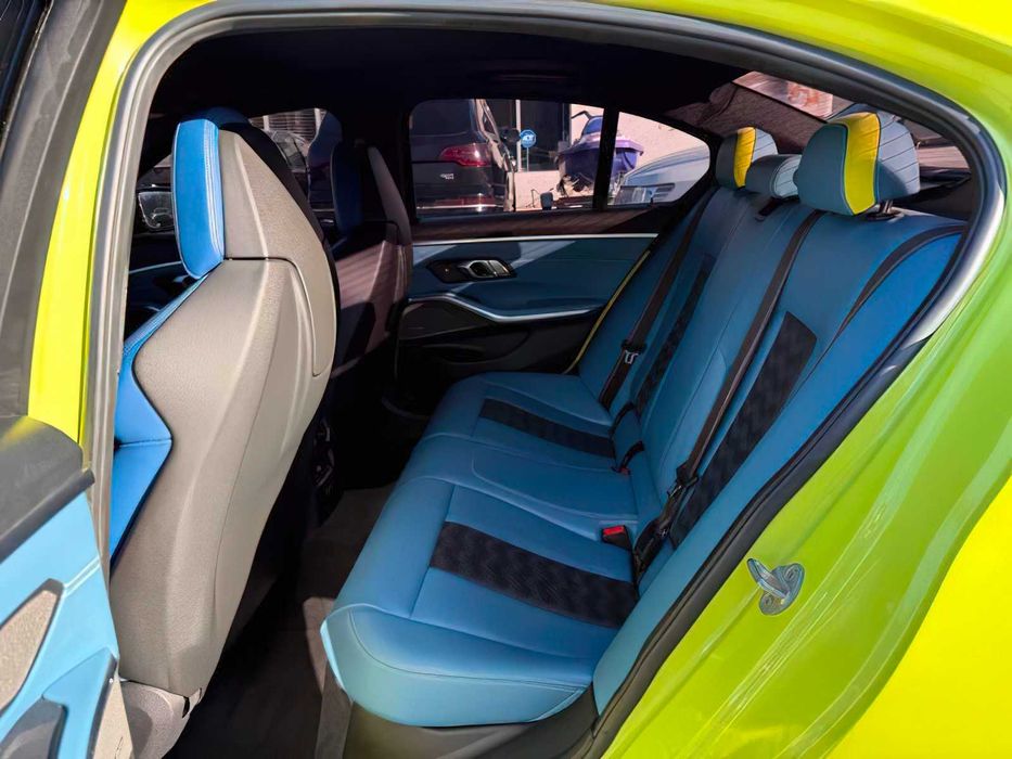 BMW M3 Competition      2022