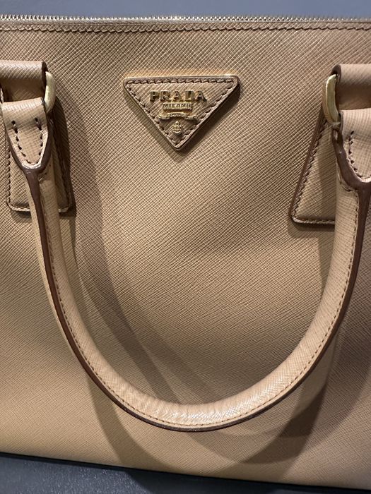 Оригінальна сумка Prada